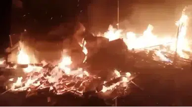 Yandı mı yakıldı mı: Kırklar Dağı Mescidi kül oldu