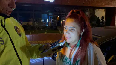 Gülerek üfledi, ağlayarak ayrıldı: Alkollü aday sürücünün ehliyeti iptal edildi