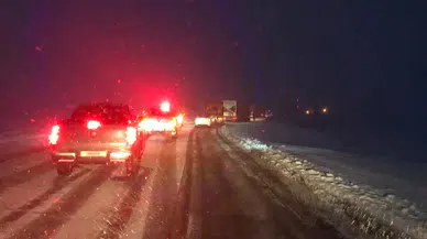 Kar ve yoğun tipi ulaşımda aksamalara neden oldu
