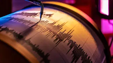 Bursa, Manisa ve İzmir'de hissetti! Balıkesir'de deprem