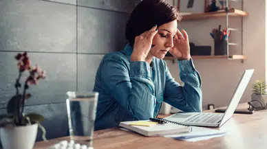 Dijital baş ağrısı:  Bilgisayar başındakiler için 20 dakika detoksu