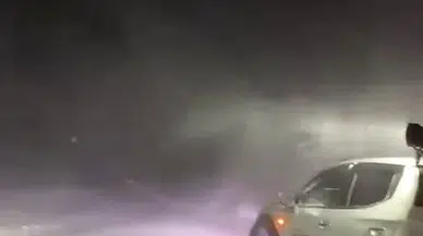 Batı kara hasret doğuda kar esareti: 2 metrelik karda mahsur kaldılar