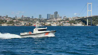 İstanbul Boğazı'nda herkes Rus yüzücü Nikolai Svechnikov'u arıyor