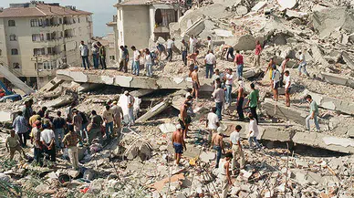 17 Ağustos depremi saat kaçta oldu, kaç büyüklüğündeydi? Merkez üssü ve etkilenen iller