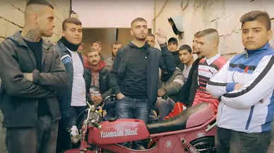 Kriminal insanlar bu saç modelini mi tercih ediyor? Gençler arasında çok yaygın