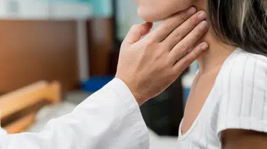 Sebebi elektronik sigara mı? Gençlerde gırtlak kanseri artıyor