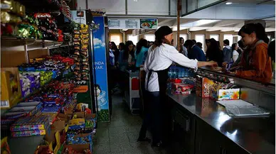Veliler biraz nefes alacak: Okul kantinlerinde ilk dönem zam yok