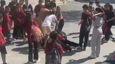 Akran zorbalığı sınır tanımıyor: Okul önünde acımasız şiddet