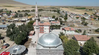 Konya'da CHP'li belediye başkanı sözünü tuttu, camiyi ibadete açtı