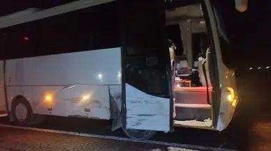 Konya'da midibüs ile otomobil çarpıştı: Yaralılar var