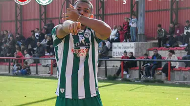 Konyaspor, genç yıldız ile profesyonel sözleşme imzaladı