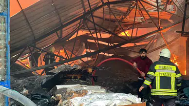 Geri dönüşüm deposunda yangın: Çok sayıda itfaiye ekibi müdahale ediyor