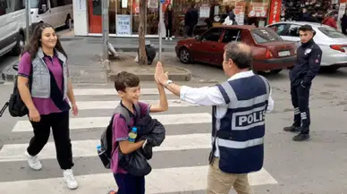 Okul polisi mi geliyor: Devamsızlık yapan öğrenciler için yeni yöntem