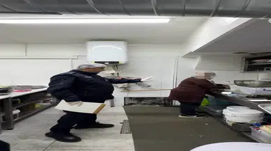 Zabıtanın pastane denetimi sırasında: Orada paspas yıkadı