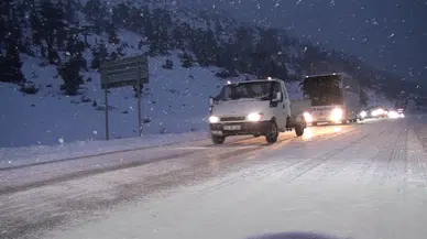 Konya'dan yola çıkacak sürücüler dikkat: Bu güzergahlarda kar var