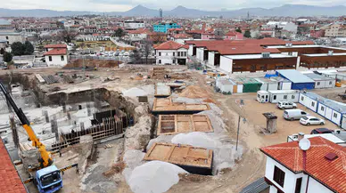 Konya'da tescilli yapılar ihya ediliyor: Türbe arkasında tarihi dönüşüm