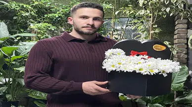 Konyalı esnafın yüzü güldü: 'Gül' gibi sevgililer günü