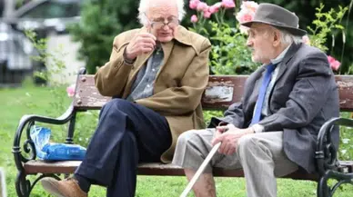 PTT'den emeklilere 14 bin liraya kadar geri ödemesiz nakit destek