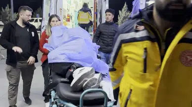 Arkadaşını ağır yaraladı, biri hastaneye diğeri cezaevine gitti