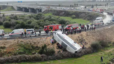 Konyalı anne ve kız otobüs kazasında hayatını kaybetti