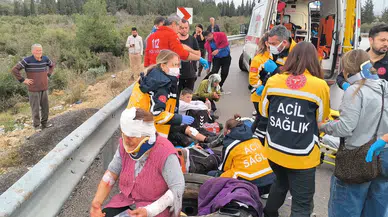 Antalya - Isparta yolunda feci kaza! Çok sayıda ölü ve yaralı var