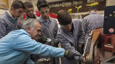 Konya'da dijitalleşen iş dünyasının nitelikli eleman kaynağı o liseler oldu