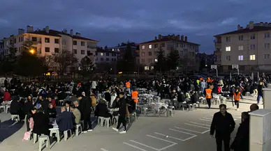 Mehmet Hanife Yapıcı Anadolu Lisesi’nde iftar geleneği sürüyor