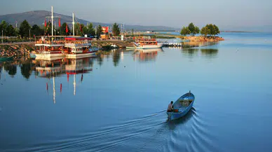 Konya'da karaya oturan tekneler sezonu açtı: Yat turu başladı