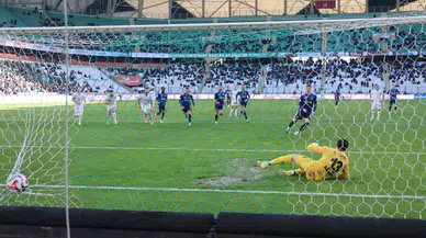 Konyaspor 1-1 eriyor: Konya'da hakeme büyük tepki VAR