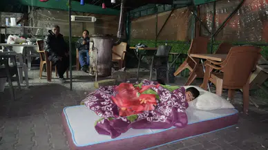 5,1 ile vurdu: Buldan'da vatandaş geceyi sokakta geçirdi