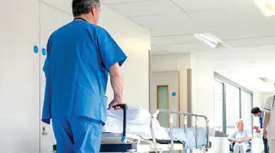 AYM’den sağlık çalışanlarını sevindirecek karar: Fazla mesaiye sınır kalktı