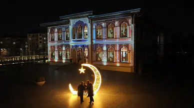 Konyalılar sırlarla dolu mekana akın etti: Kadir Gecesi ihya edildi