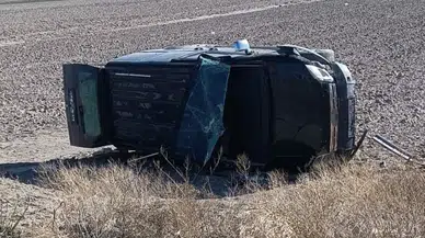 Konya'da kamyonet kavşakta devrildi: Kazada 4 kişi yaralandı