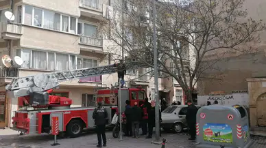 Konya'nın merkezinde yangın: Yabancı uyruklu vatandaşlar mahsur kaldı