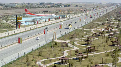 Konyalı sürücüler 42. kilometreye dikkat: Yollar tek şeride düştü