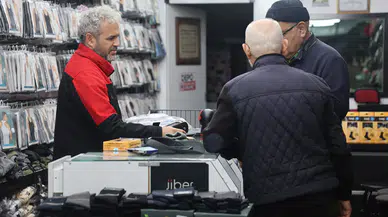 Konya'daki vatandaşlar yünleri yeniden çıkarttı: Nisan sürpriz yaptı