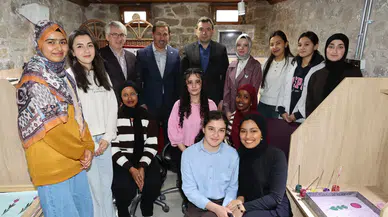 48 ülkeden öğrenciler Konya'da sanatta birleşti