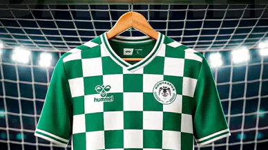 Konyaspor'un tercihi damalı: Yeni sezonun ilk formasını taraftar seçti