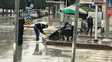 Konya’da motosikletlerle kuyumcu soygunu: Kaçarken kaza yaptılar