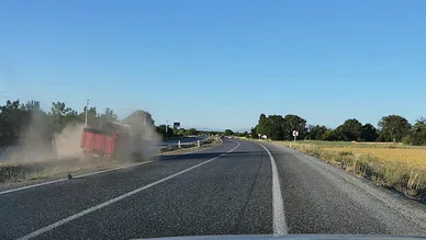 Konya'da yürekleri ağızlara getiren kaza anı kamerada