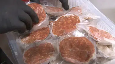 O dondurulmuş etlerde alarm: 998 bin kilo ürün toplatılıyor