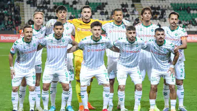 Konyaspor 9 kişi ile farklı turladı