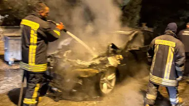 Konya'da faciaya ramak kaldı: Seyir halindeki otomobil küle döndü