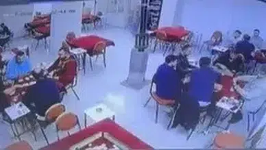 Depreme okey oynarken böyle yakalandılar