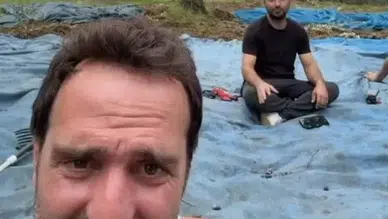 Çakallarla Dans’ın Köfte Necmi’si ilk zeytin hasadını yaptı