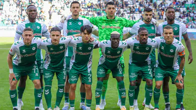 Konyaspor’a evinde gülmek haram! Hasret büyüyor