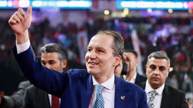 Fatih Erbakan, yeniden YRP genel başkanlığına seçildi