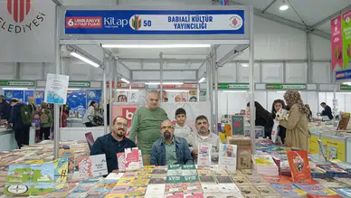 Kültür hayatına taze bir soluk: Yazarlar Ahmet Yılmaz, Bahadır İçel ve Ali Ulurasba Ümraniye kitap fuarında