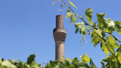 'Kırık Minare' zamana direniyor: Sarıgöl’ün simgesi