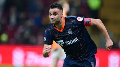 Konyaspor'dan ilk transfer: Deniz Türüç imza için Konya'ya geliyor